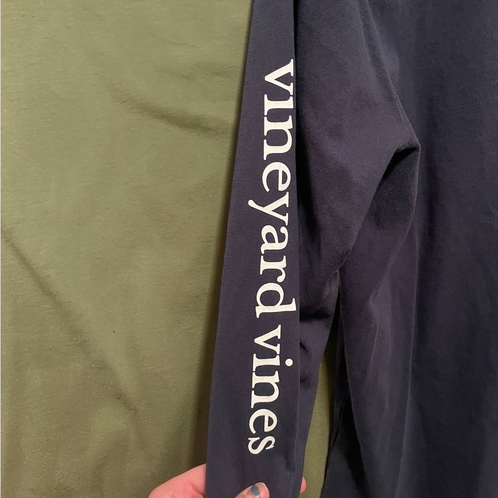Vineyard Vines Navy Long-Sleeve Pocket Tee Boys Size XL (18) - Picture 4 of 5